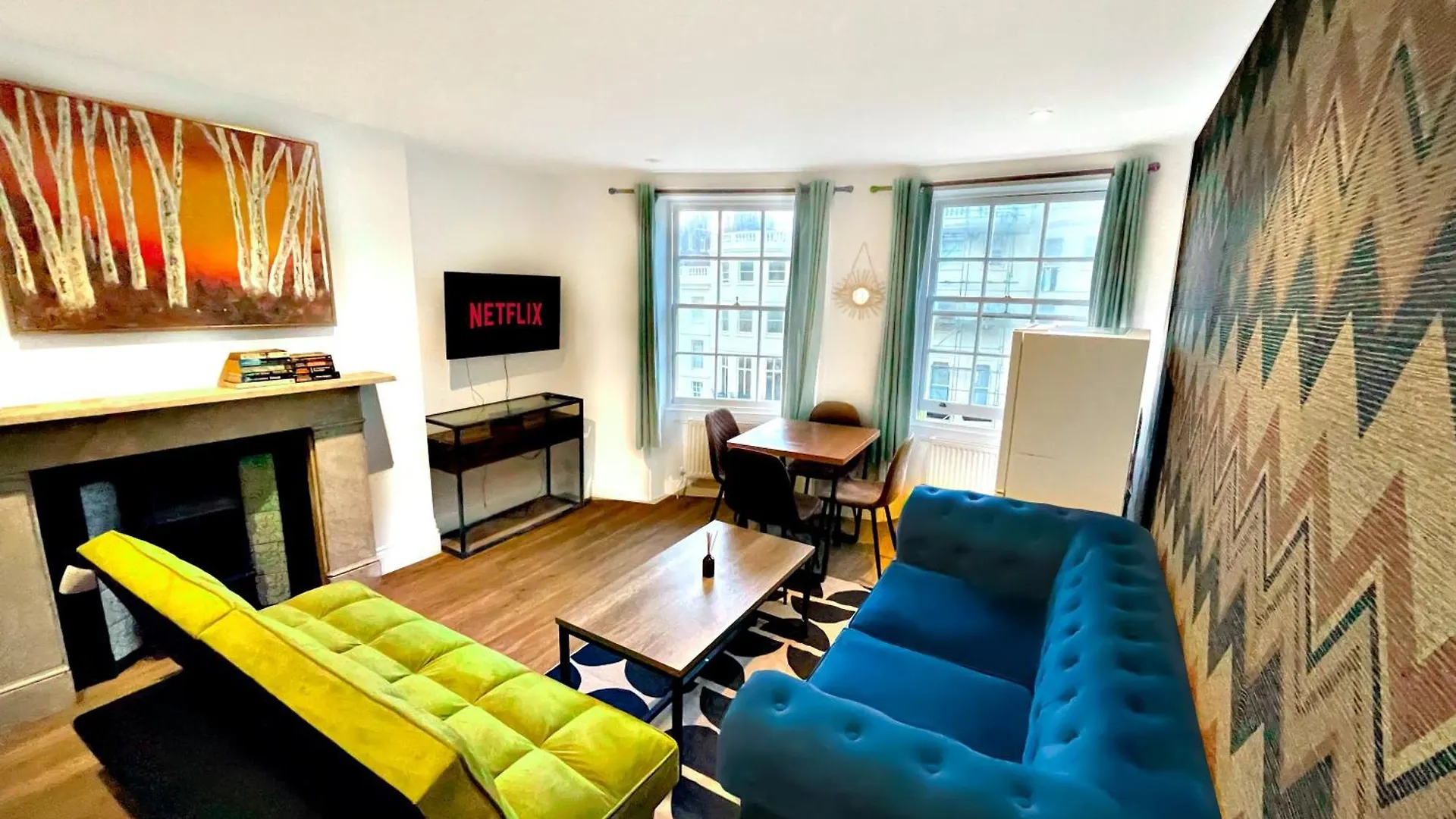 Elegant Regency Apartment With Views & Netflix Near The Sea Brighton