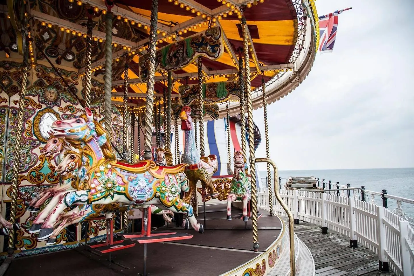 Elegant Regency Apartment With Views & Netflix Near The Sea Brighton