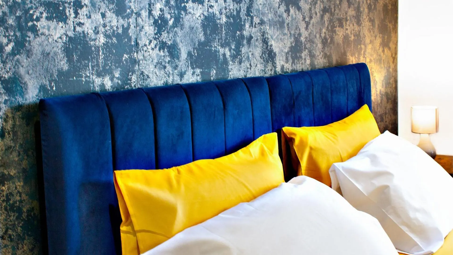 Elegant Regency Apartment With Views & Netflix Near The Sea Brighton