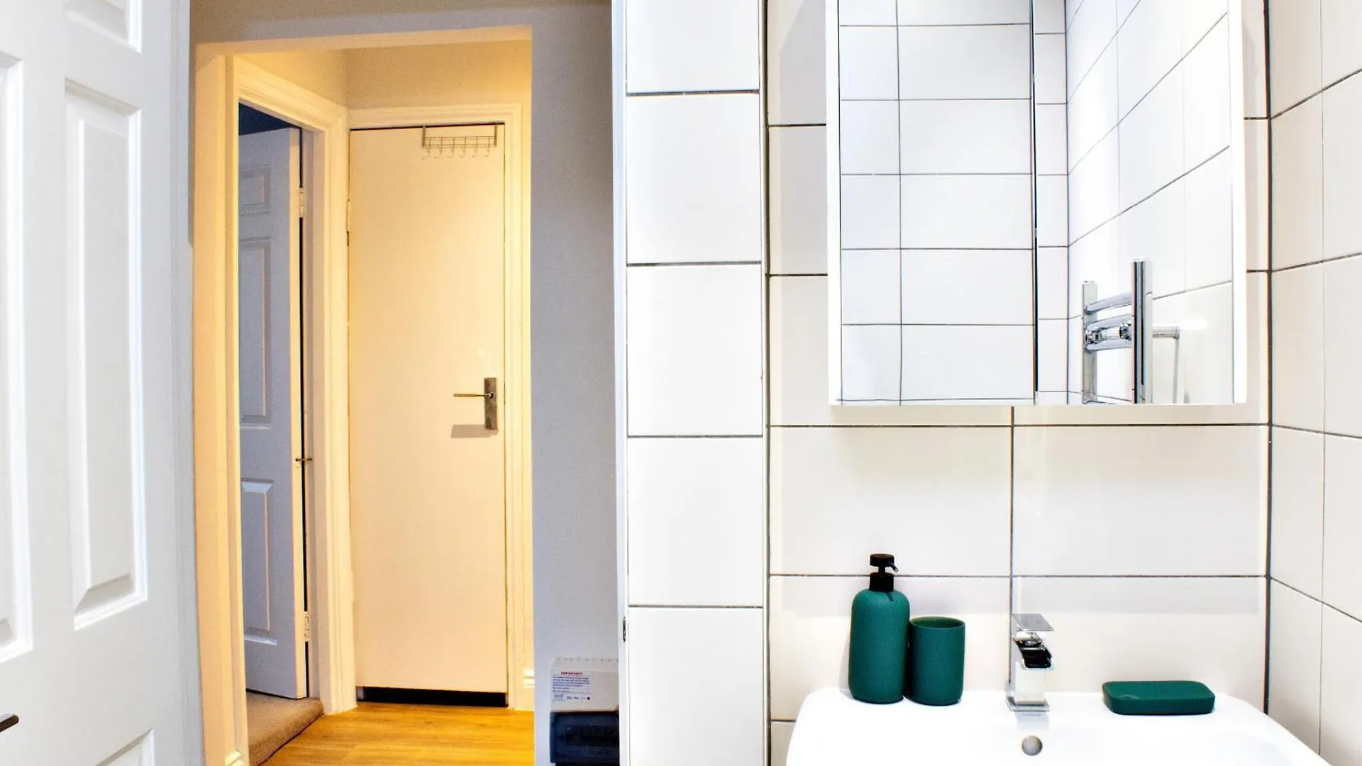 July Deal - Stylish 2 Bed By The Sea Free Netflix Брайтонн 0*,  Великобритания